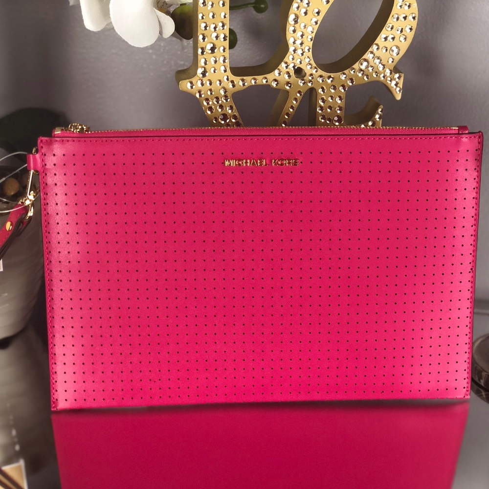 Michael Kors Pink Leather Clutch Wristlet - Picture 2 of 6